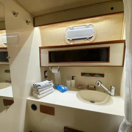 Corralejo Boat Experience بوتيل لا أوليفا